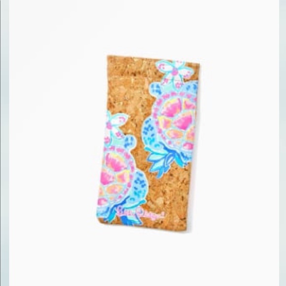 Lilly Pulitzer Accessories - 🆕 Lilly Pulitzer cork sunglasses case